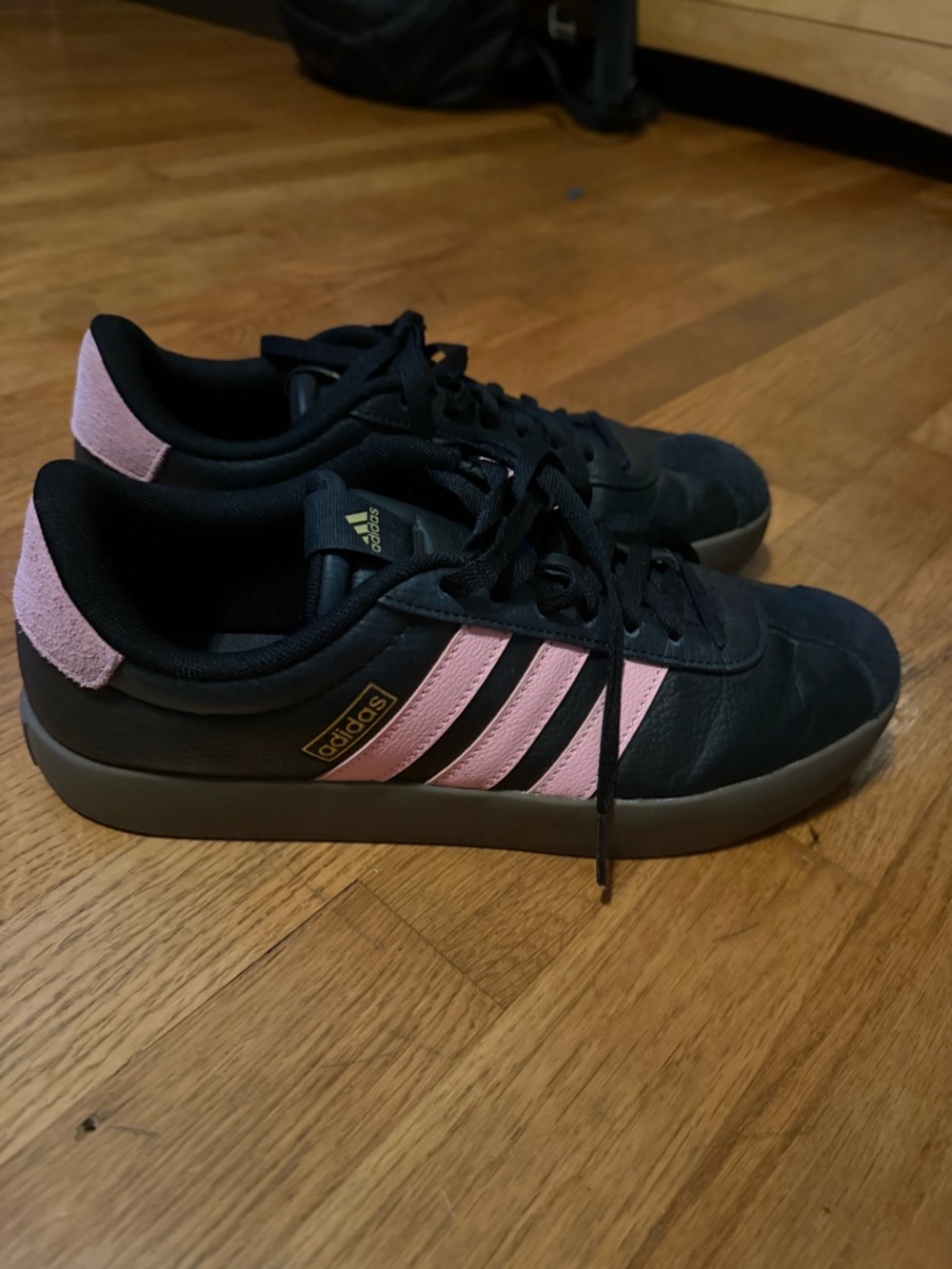 adidas Women's Black Sneakers with Pink Stripes and Gum Sole